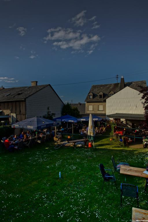 Landgasthaus Moselhoehe Blankenrath Exterior foto